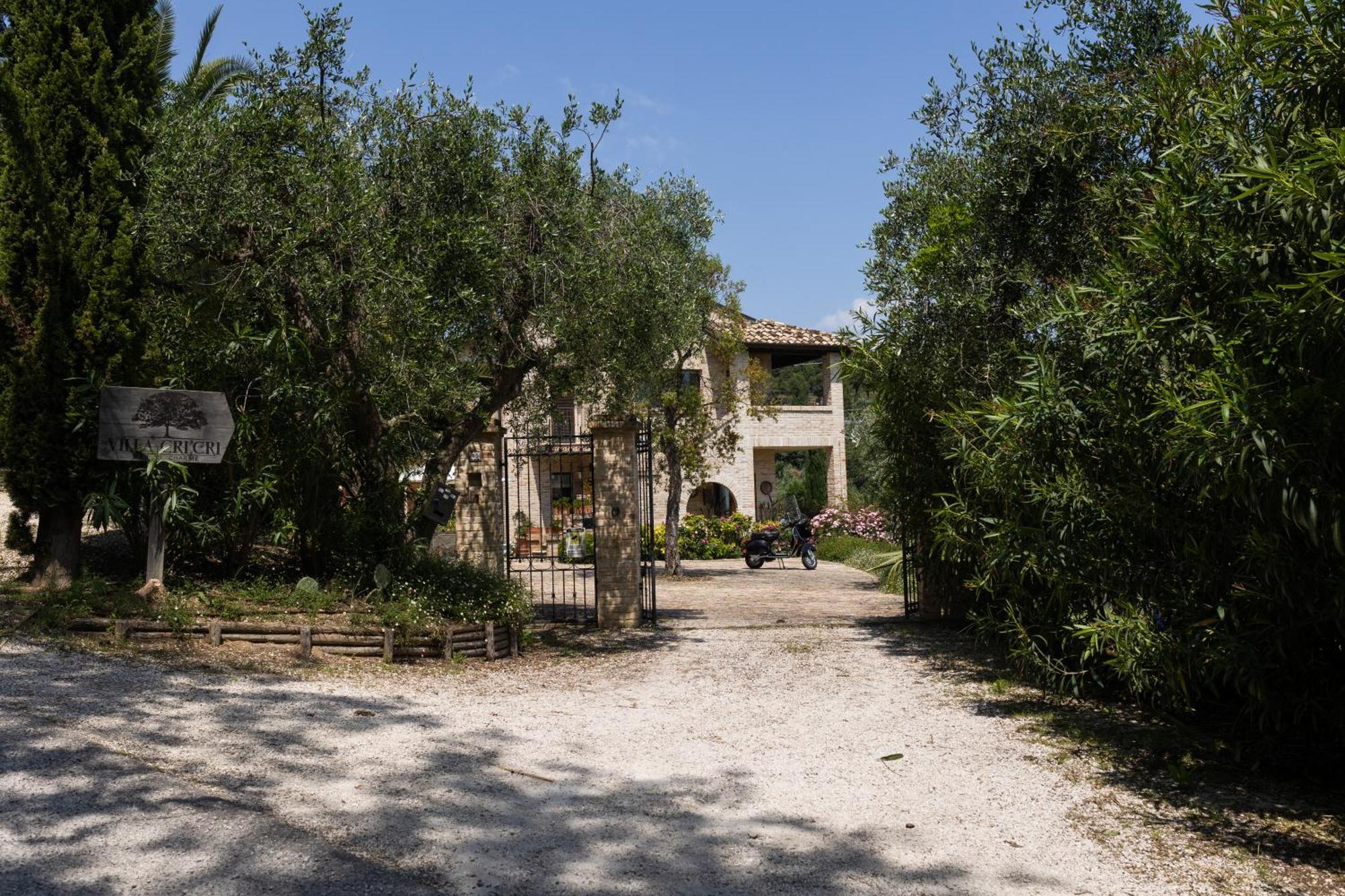 Villa Cri Cri B&B Di Charme San Benedetto del Tronto Luaran gambar